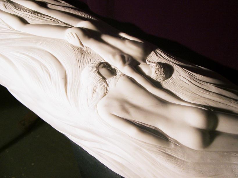 Fleeting Encounter - marble sculpture by Berendina de Ruiter